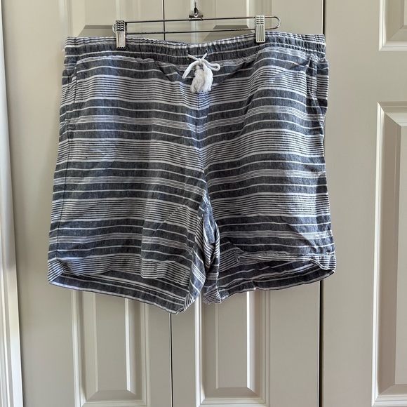 J. Jill Blue and White Striped Linen Shorts - Size XL - Picture 2 of 10
